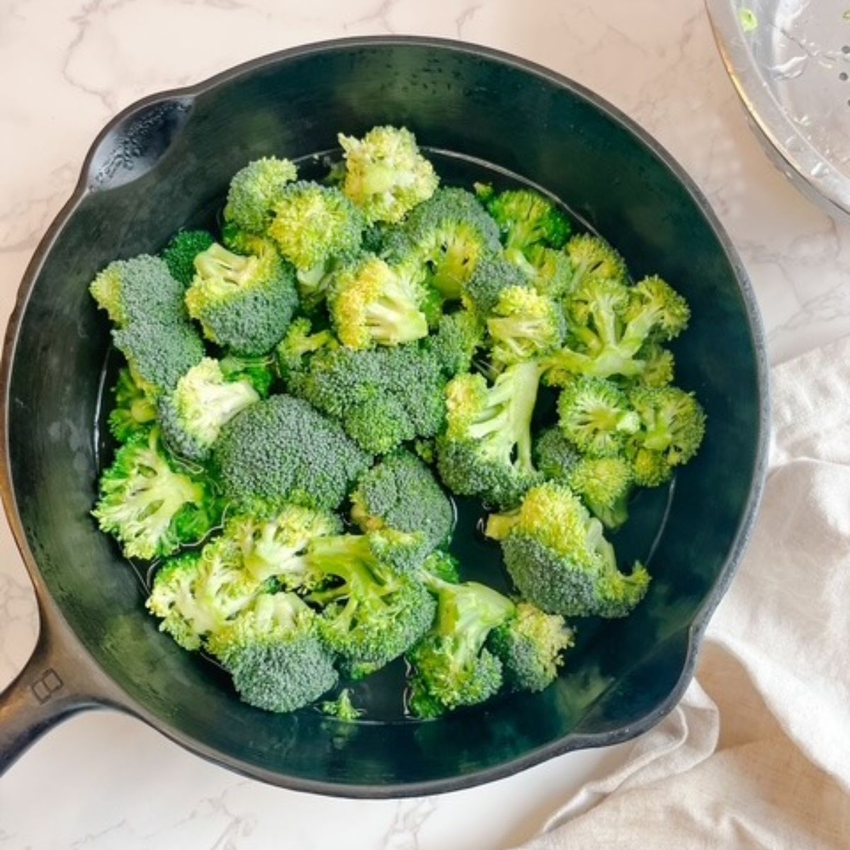 add broccoli to boiling water