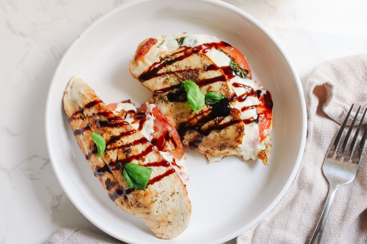 ready to serve caprese chicken